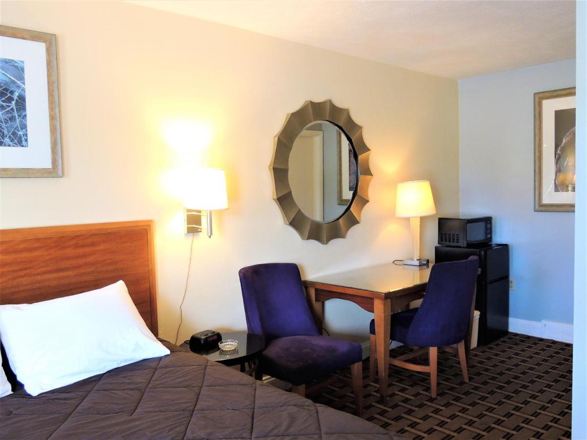 Windsor Motel Groton Eksteriør bilde